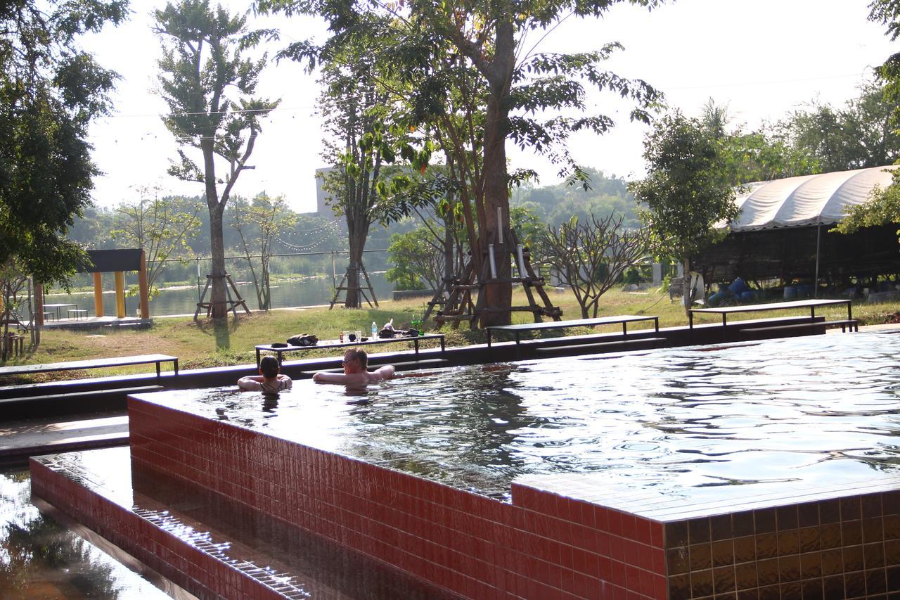 The Riverpool Resort And Spa Канчанабури Екстериор снимка