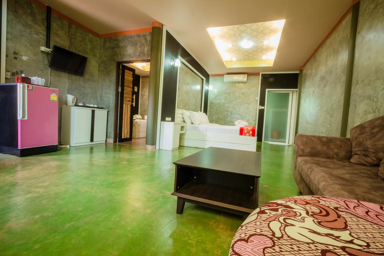 The Riverpool Resort And Spa Канчанабури Екстериор снимка