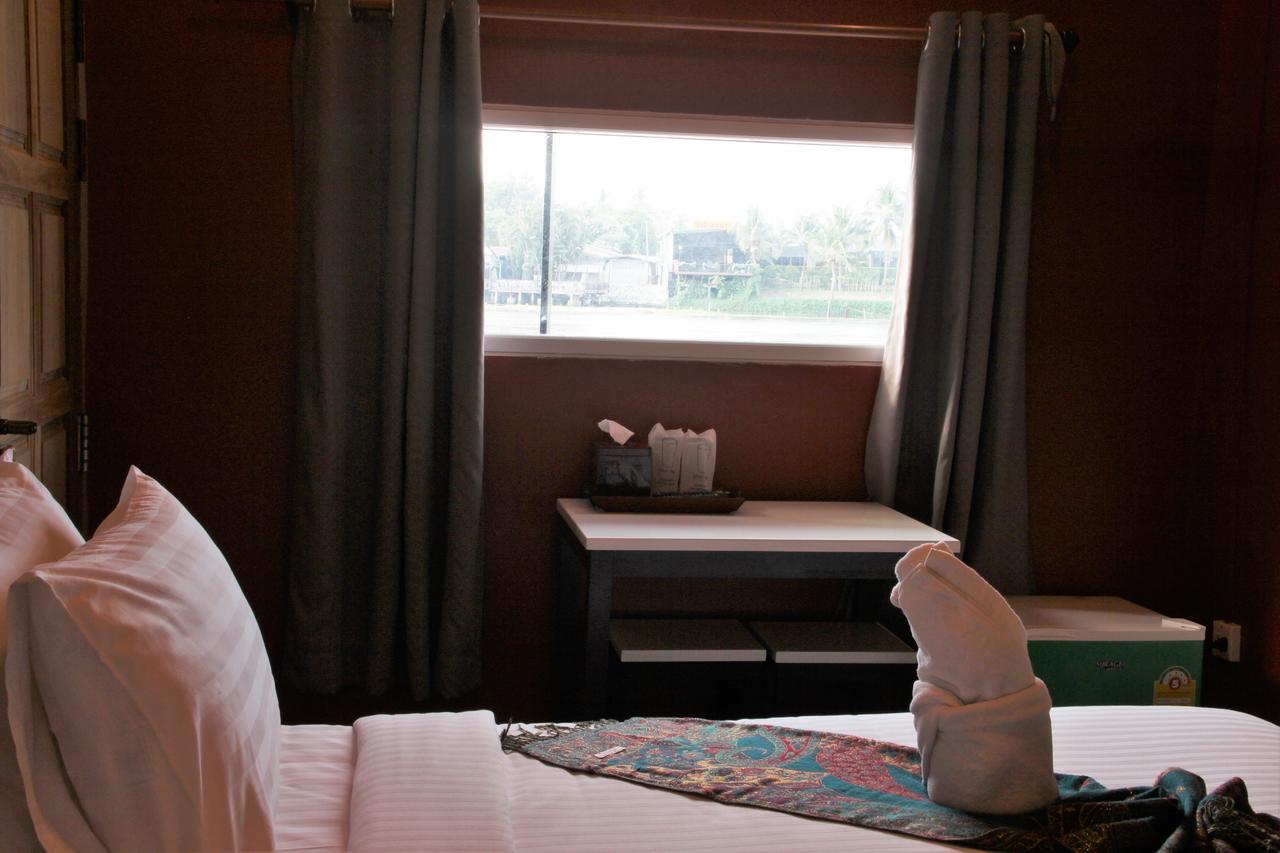 The Riverpool Resort And Spa Канчанабури Екстериор снимка