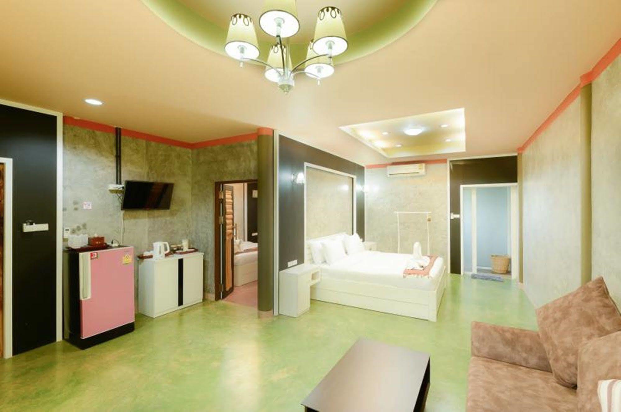 The Riverpool Resort And Spa Канчанабури Екстериор снимка